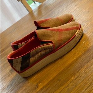 AUTHENTIC Burberry loafers